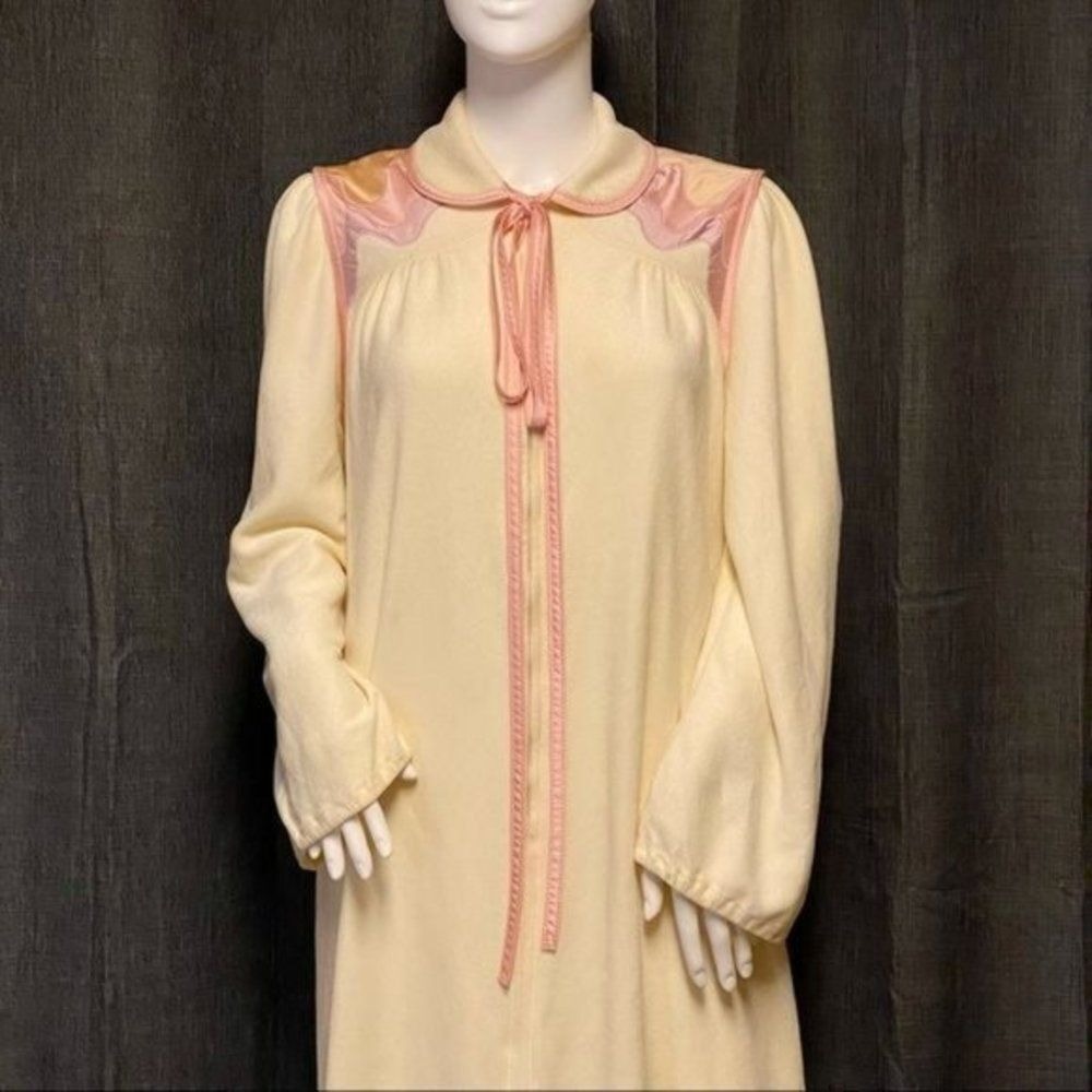 Bill Tice vintage 70's/80's velour robe - Picture 2 of 16